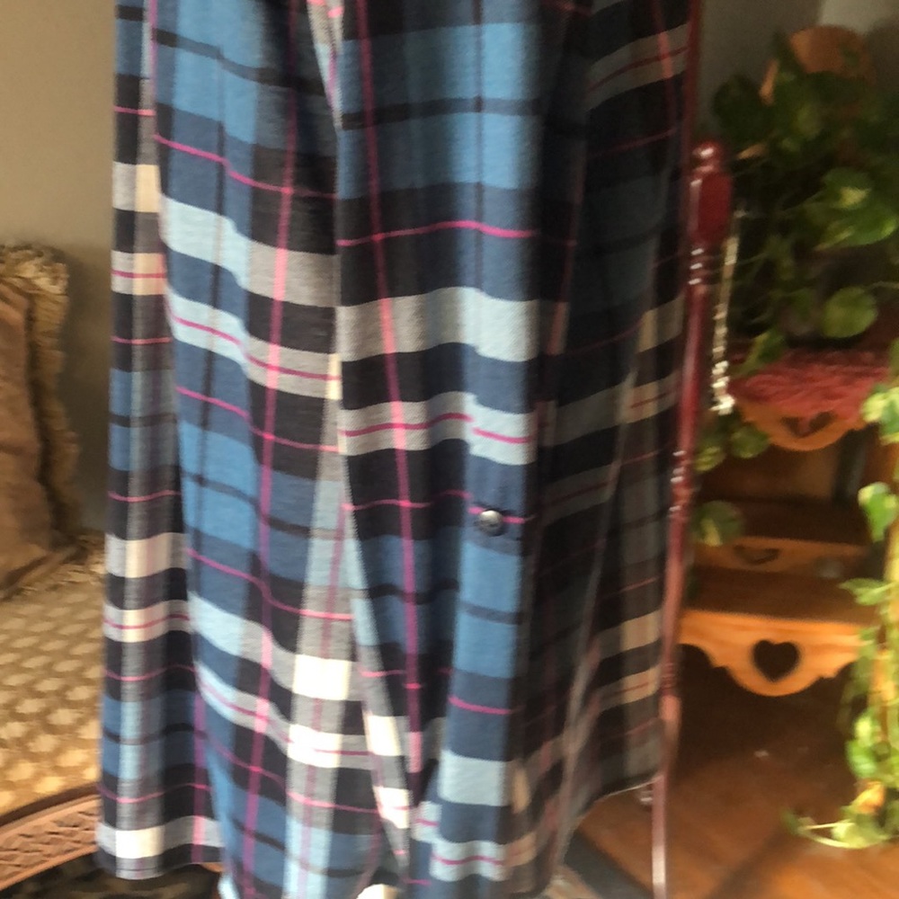 SOLD👜👜LOVE POTION plaid button down long sleeve/forearm size Large